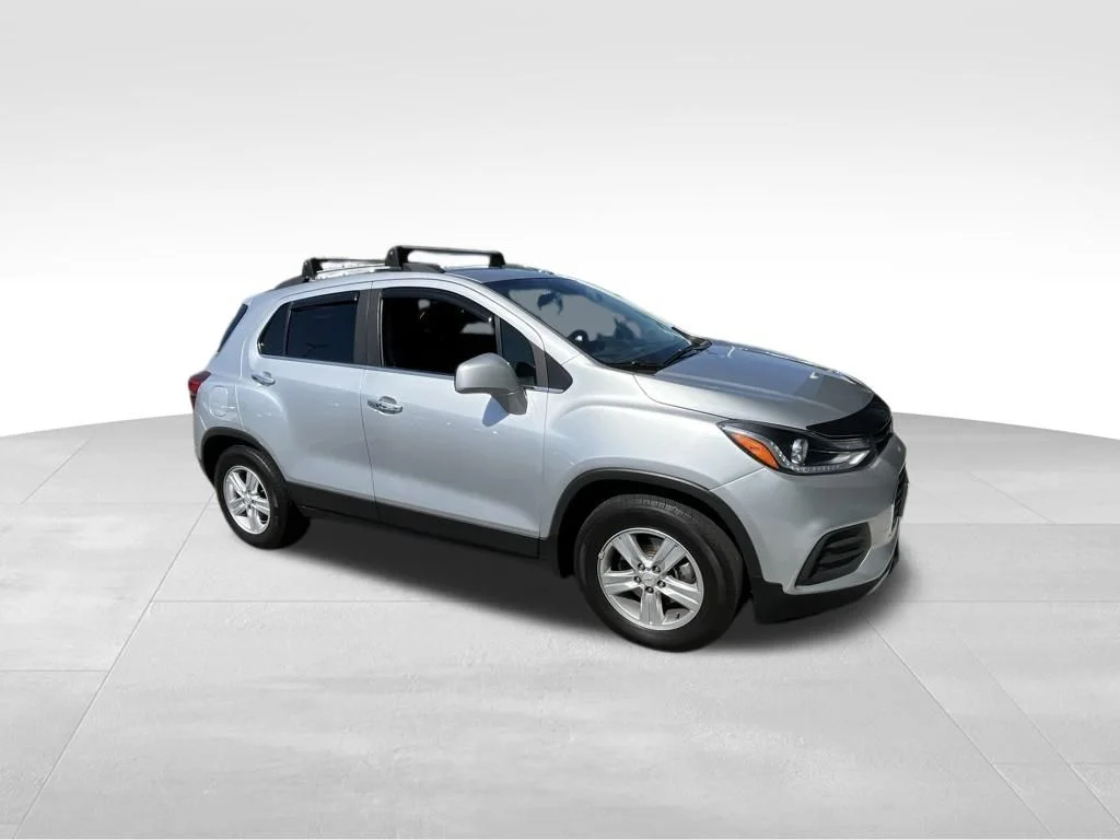 Used 2020 Silver Chevrolet LT image 22