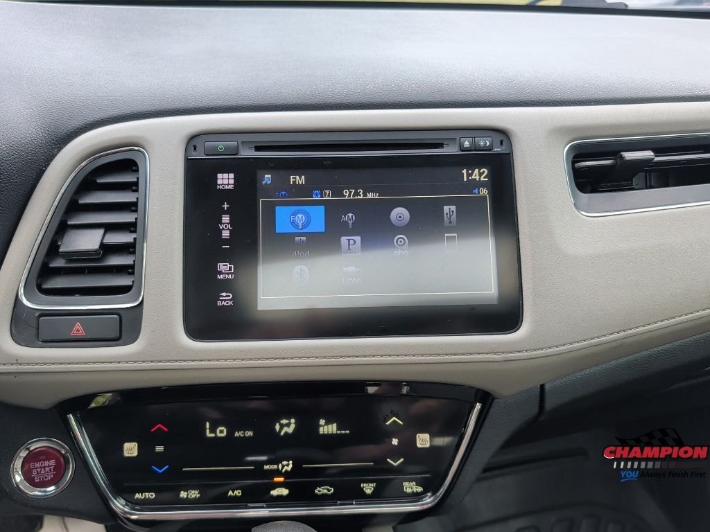 Used 2017  Honda EX image 22