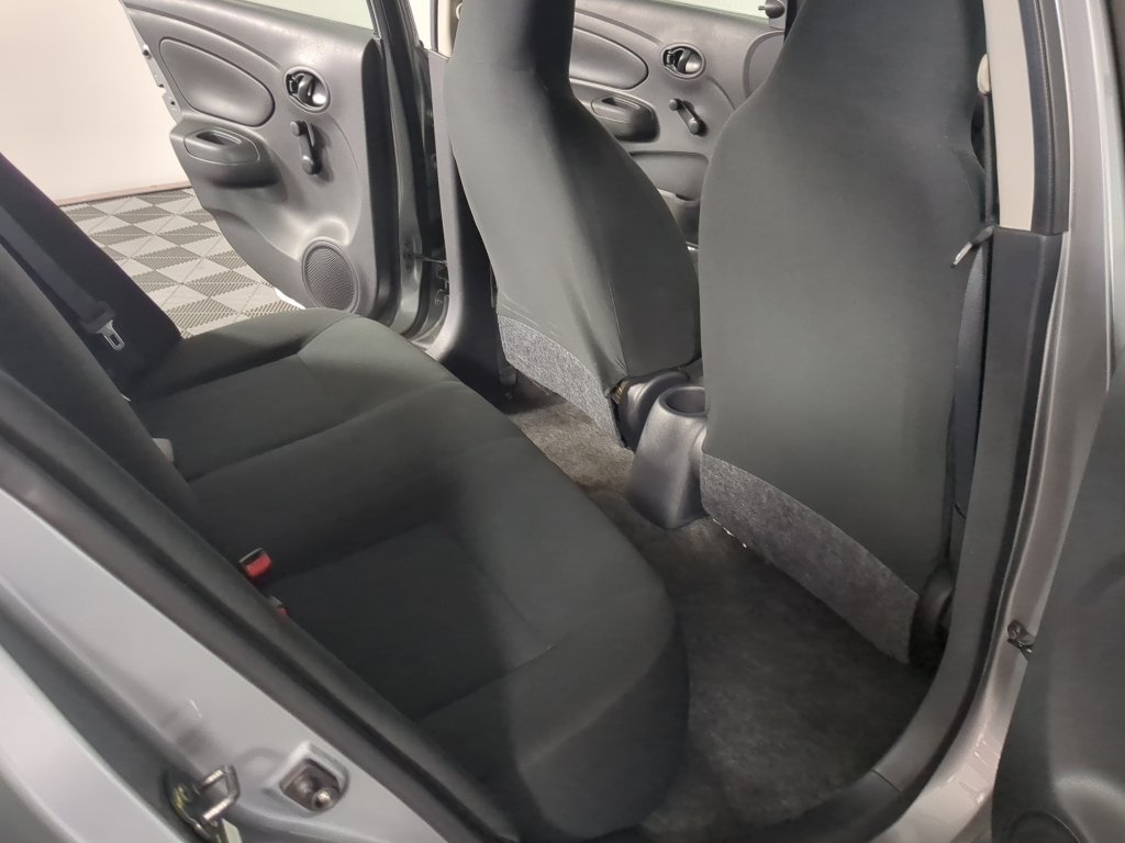 Used 2014 Magnetic Gray Nissan S image 21