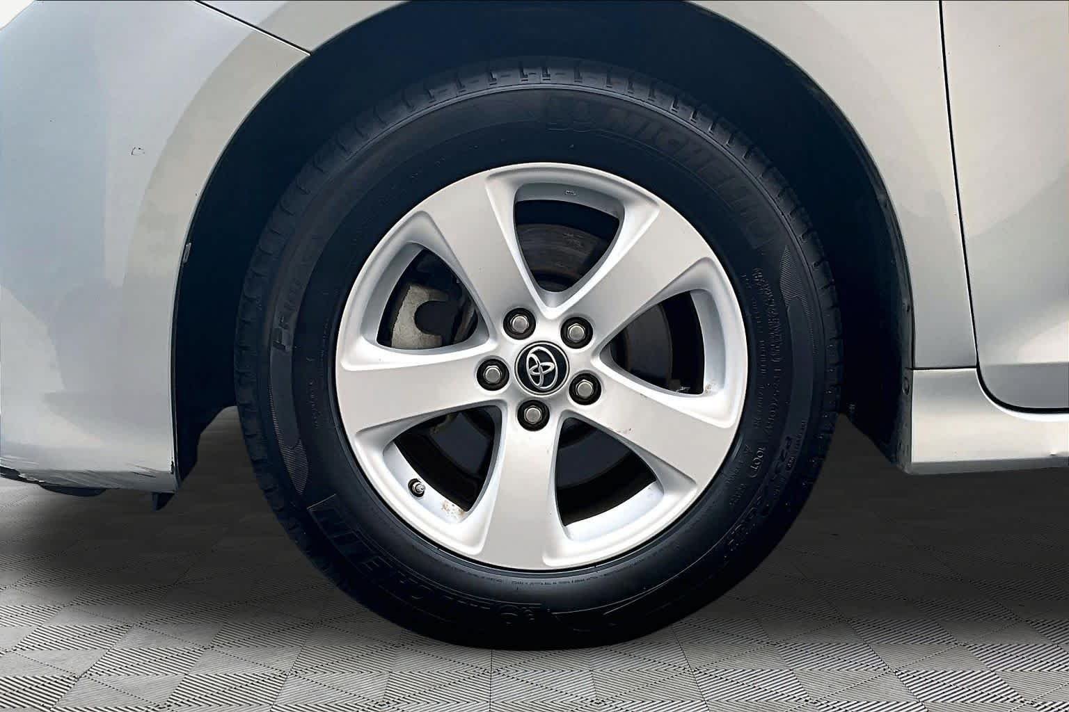 Used 2020 Celestial Silver Metallic Toyota LE image 11
