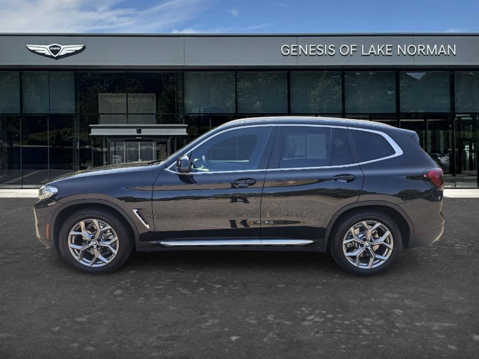 Used 2022 Black Sapphire Metallic BMW xDrive30i image 6