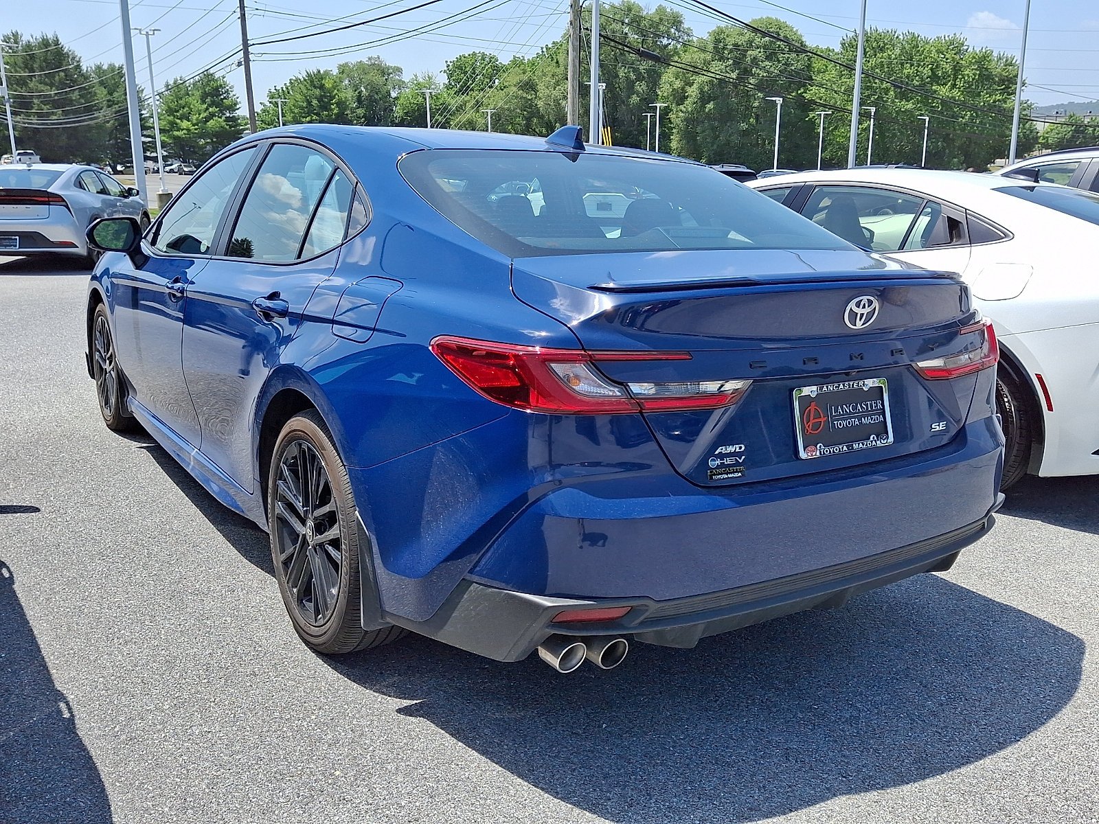 Certified Used 2025 RESERVOIR BLUE Toyota SE image 3