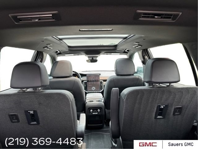 2024 GMC Acadia Denali - Photo 22