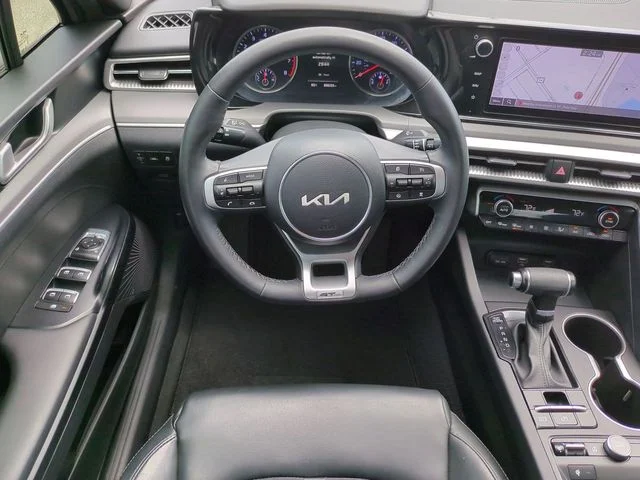 Used 2023 Wolf Gray Kia GT-Line image 15