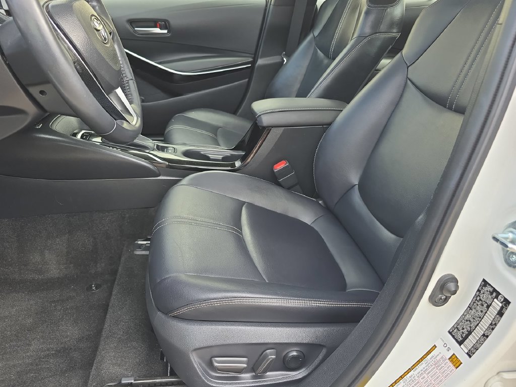 Certified Used 2020 White Toyota XLE image 17