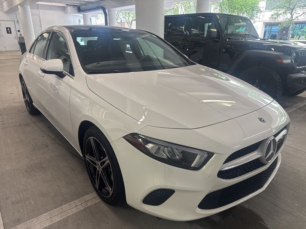 2019 Mercedes-Benz A-Class A220's photo