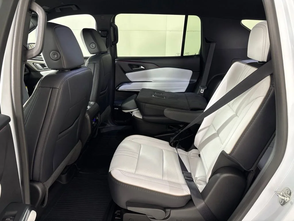 2026 Chevrolet Traverse High Country - Photo 32