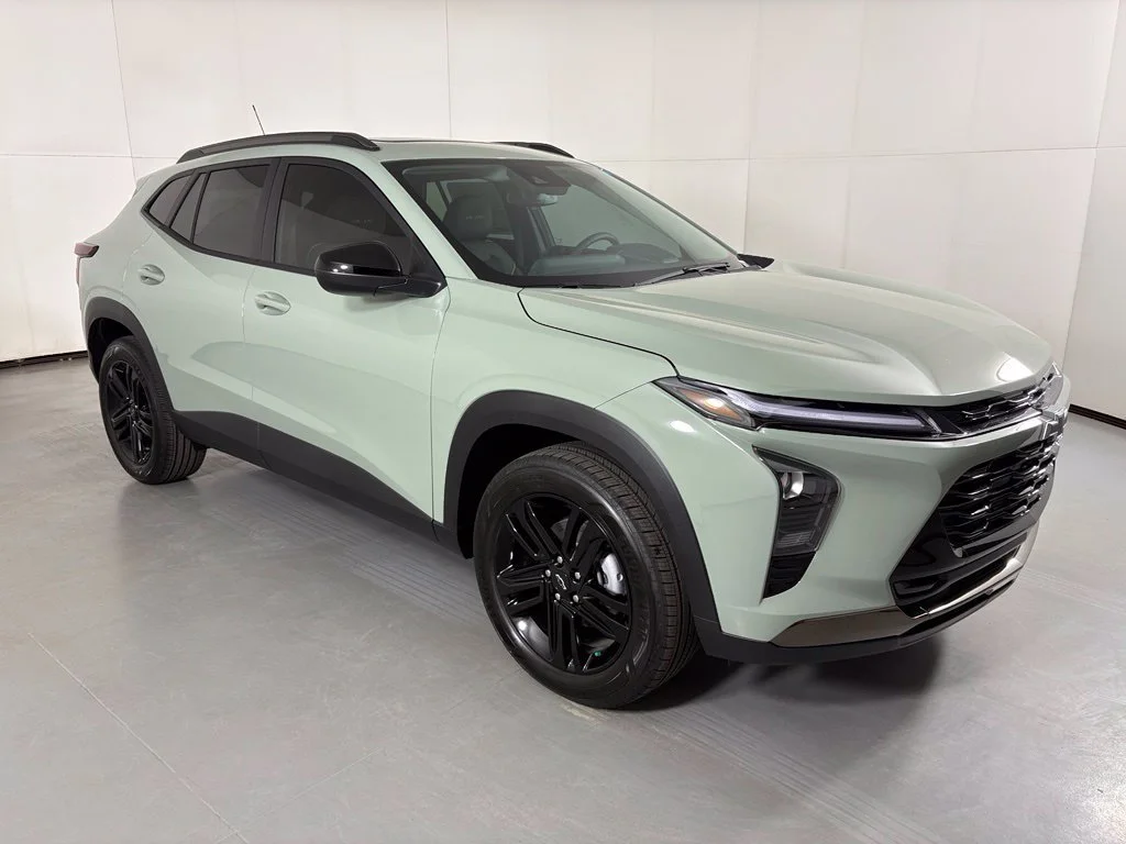 New 2026 Cacti Green Chevrolet ACTIV image 2