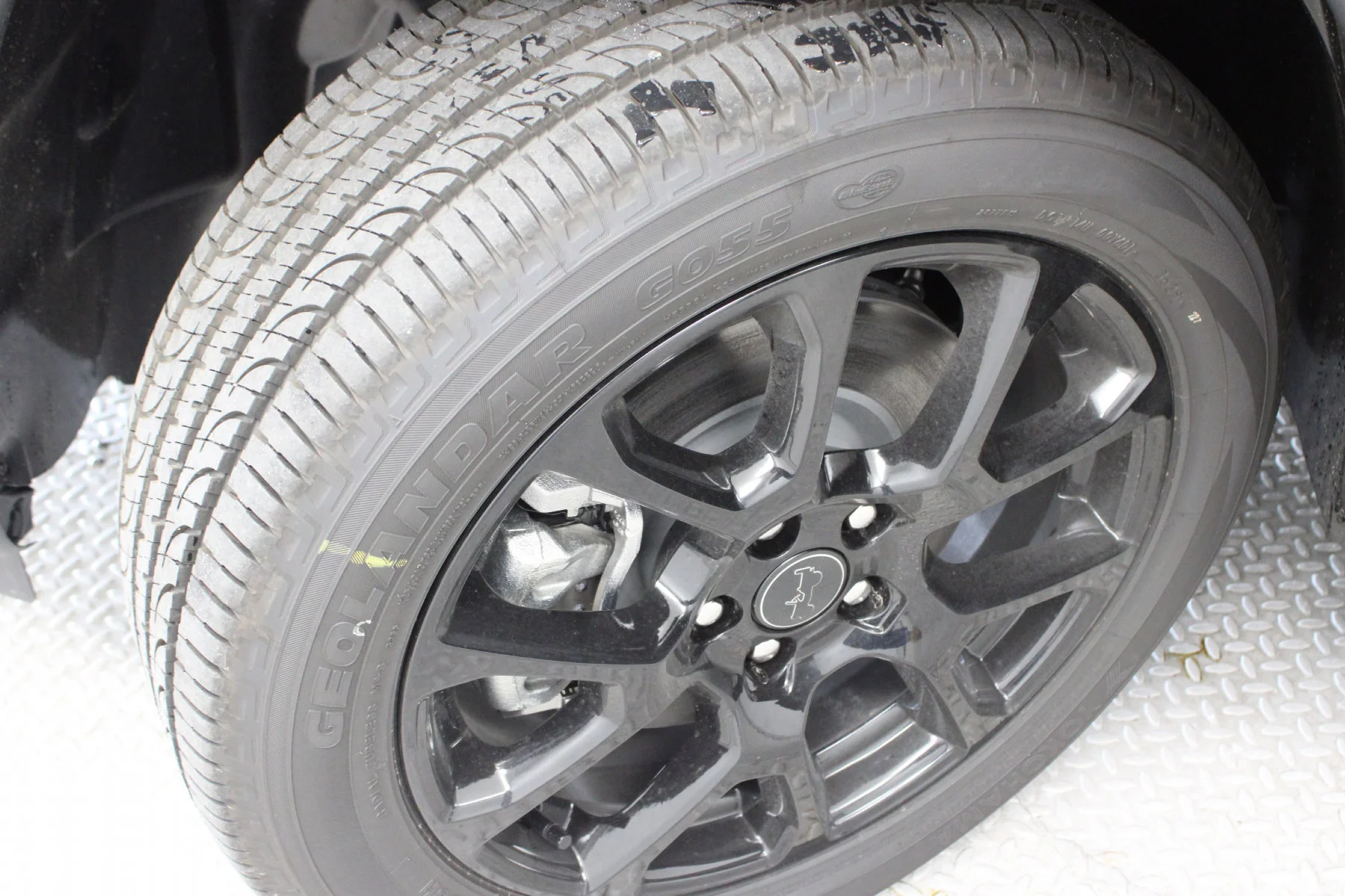 New 2026 Diamond Black Crystal Pearl-Coat Exterior Paint Jeep Latitude Altitude 4x4 image 20