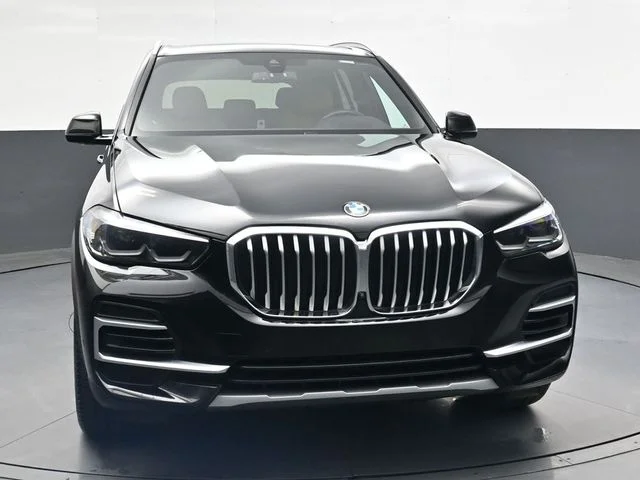 Used 2023 Black BMW xDrive40i image 11