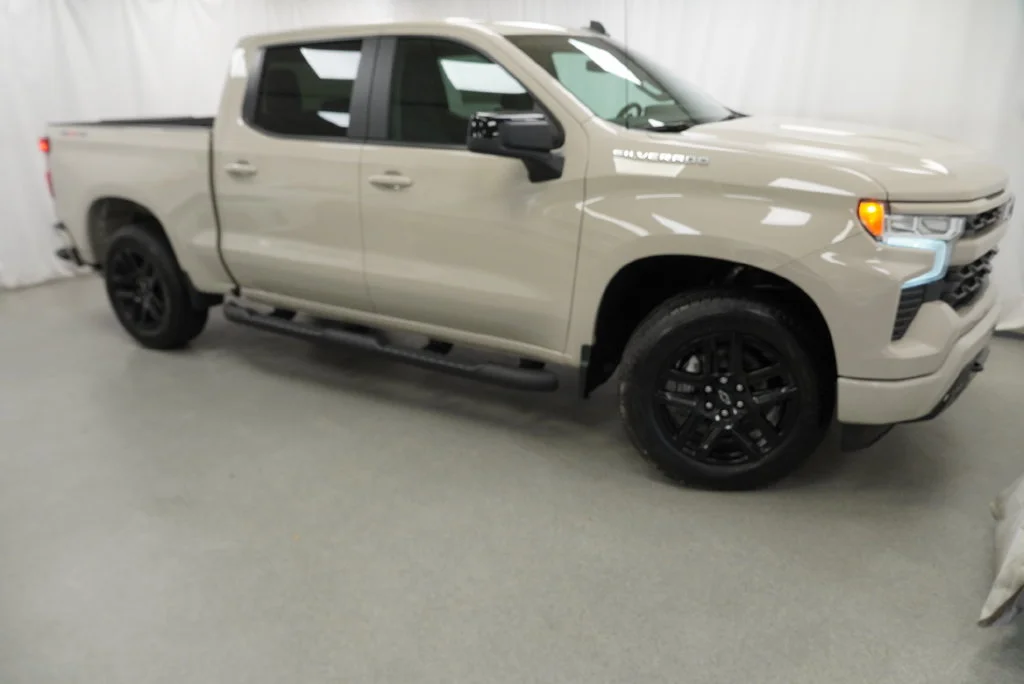 New 2026 White Sands Chevrolet RST image 6