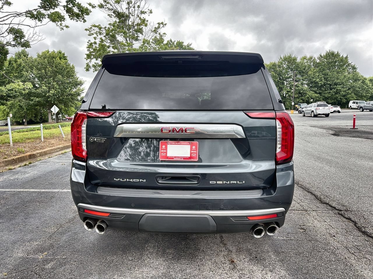Used 2022 Hunter Metallic GMC Denali image 7