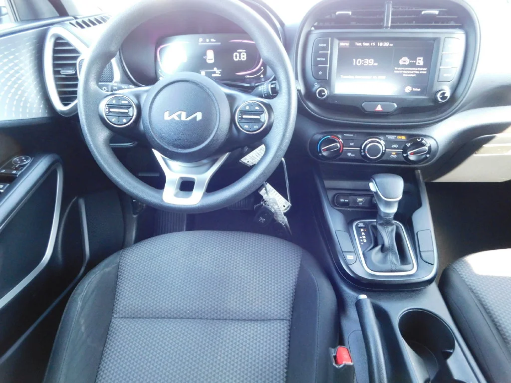 Used 2025 White Kia LX image 15
