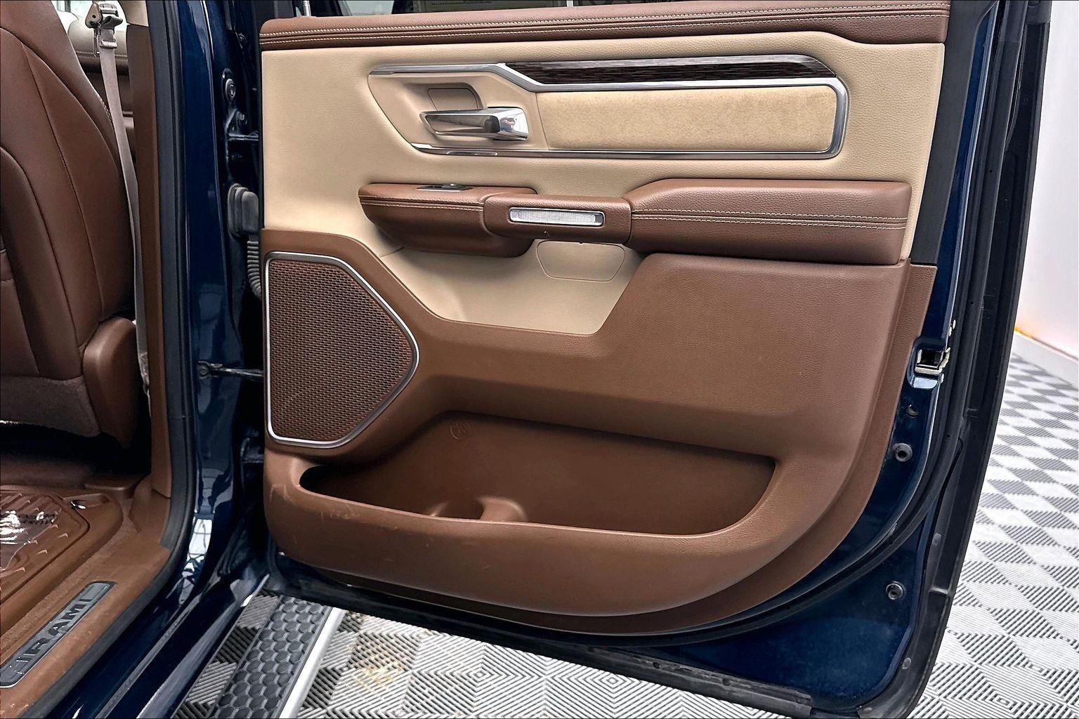 Used 2020 Patriot Blue Pearlcoat Ram Laramie image 27