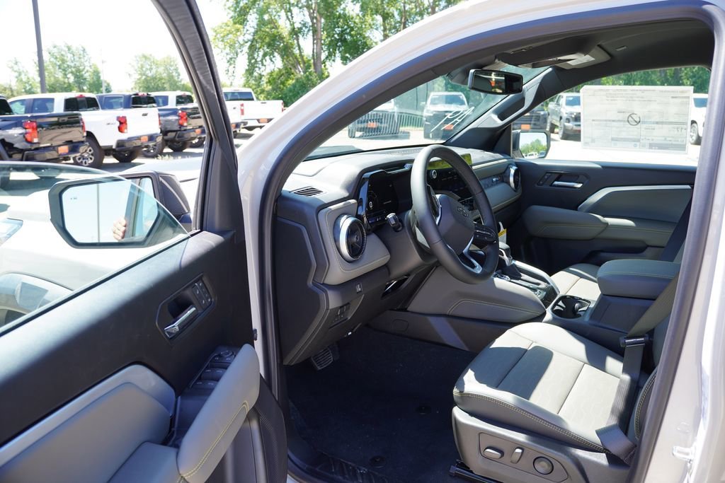 2026 Chevrolet Colorado ZR2 - Photo 10
