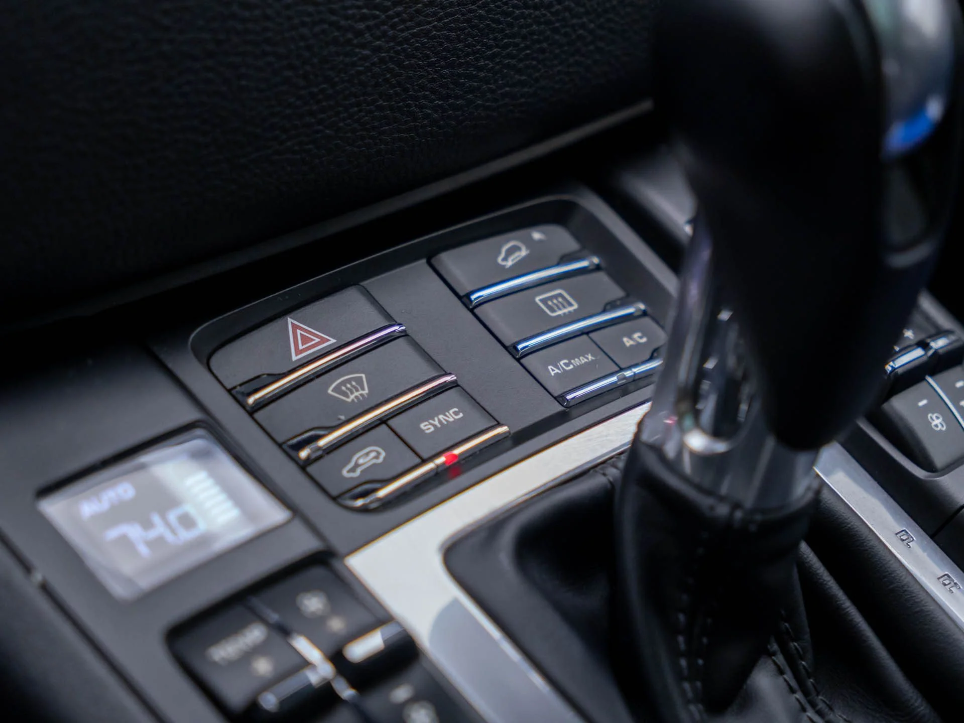 Used 2017  Porsche  image 27