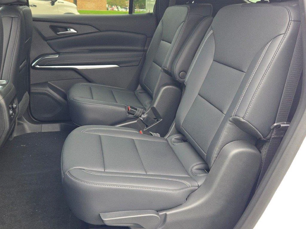 2027 Chevrolet Traverse LT - Photo 16