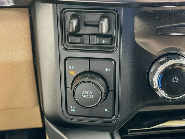 New 2026 Gray Ford Lariat image 19