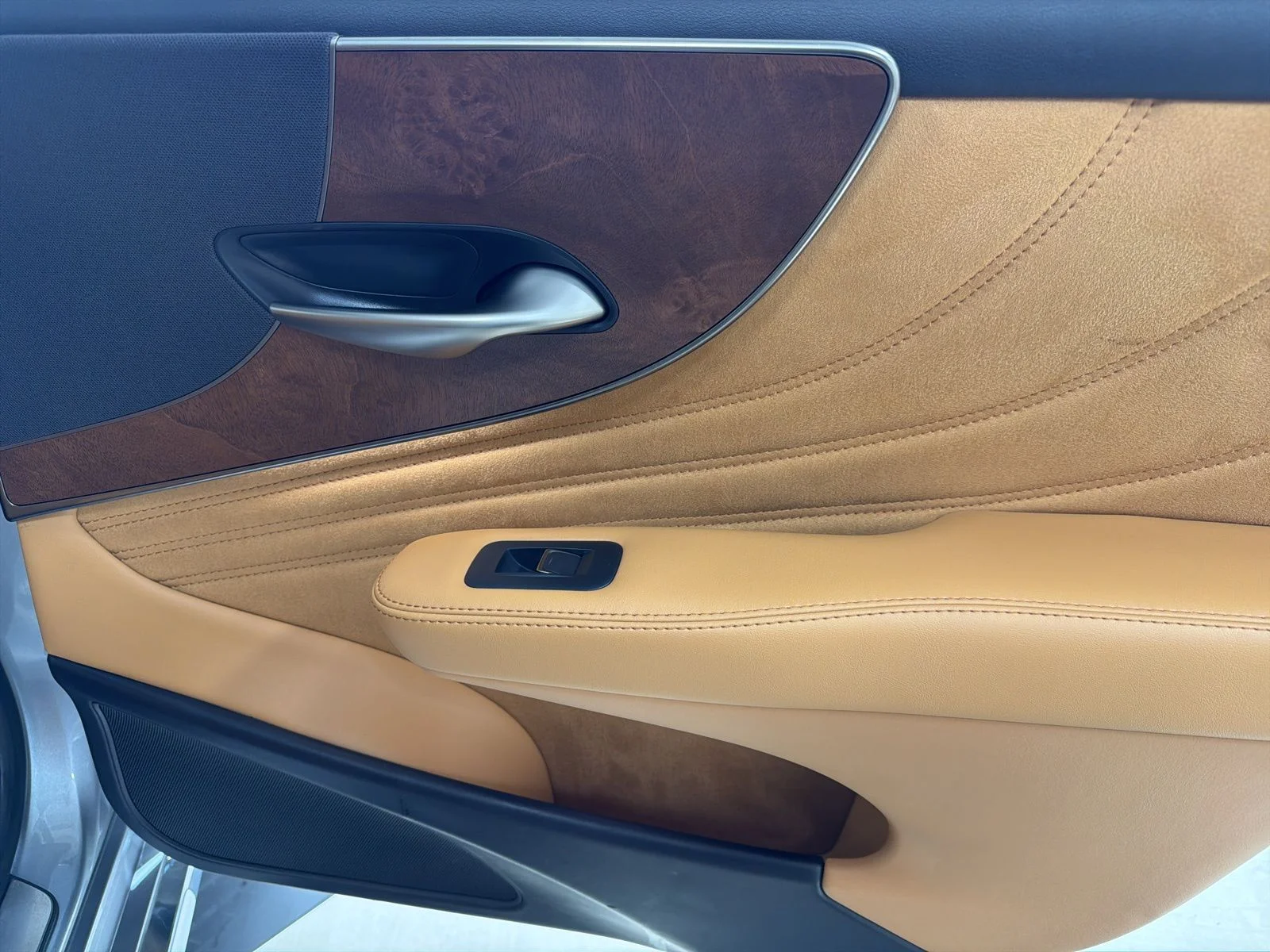2021 Lexus LS Base - Photo 40