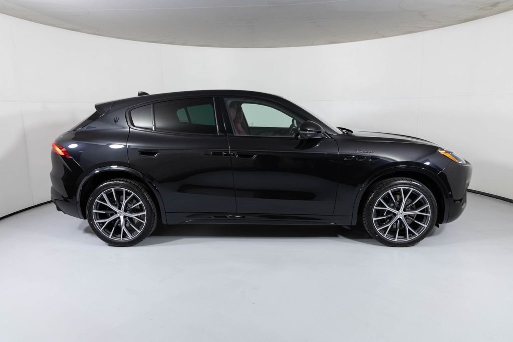 2026 Maserati Grecale Modena V6 - Photo 21