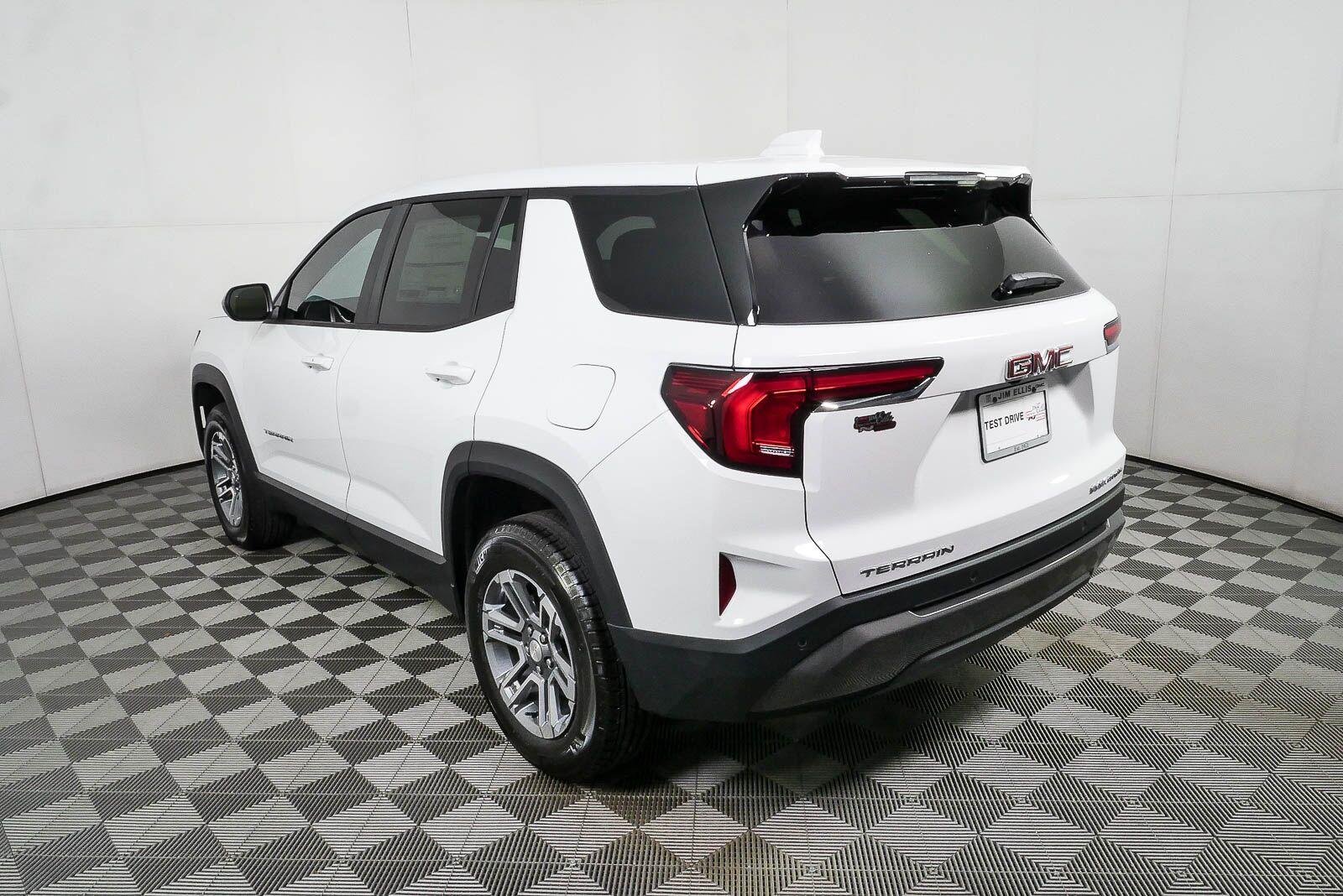 2027 GMC Terrain Elevation - Photo 27