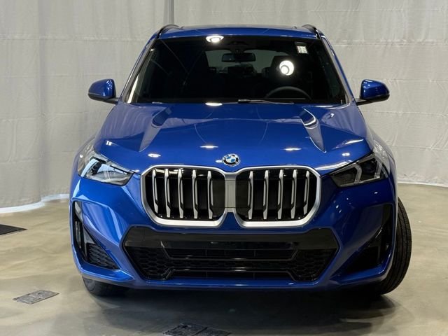 Used 2026 Portimao Blue Metallic BMW xDrive28i image 2