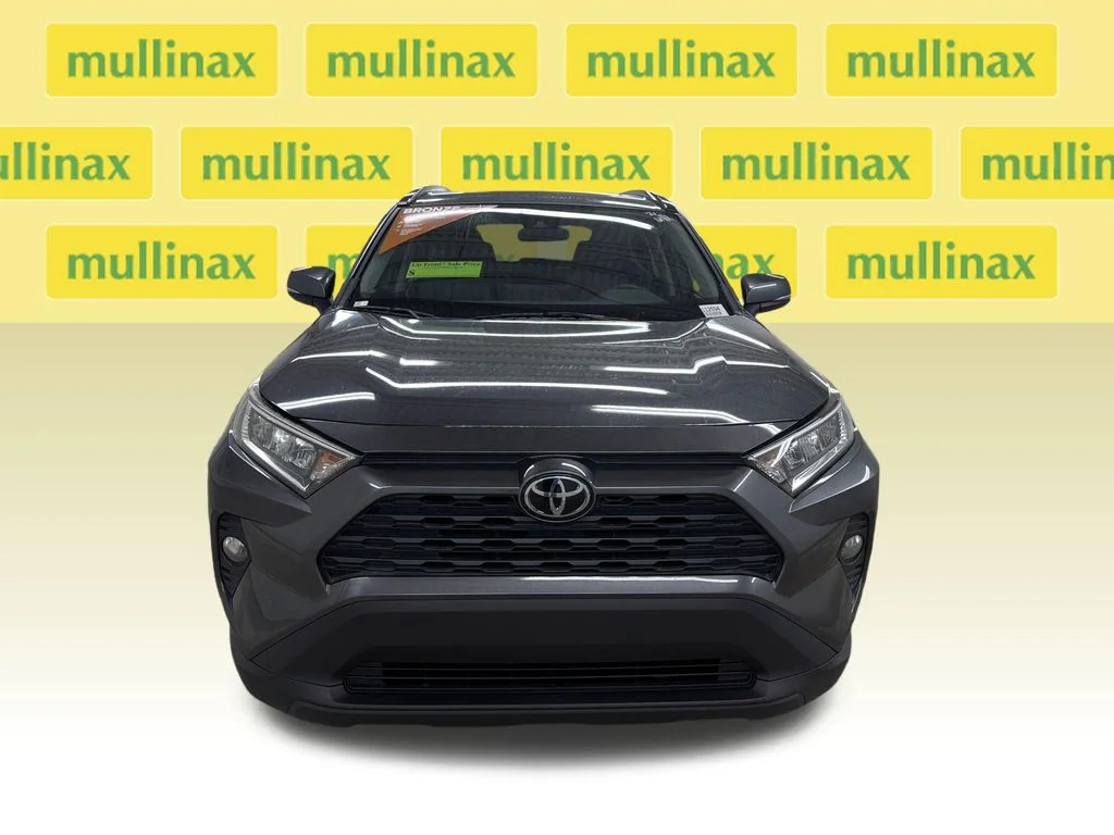 Used 2021 Gray Toyota XLE Premium image 14