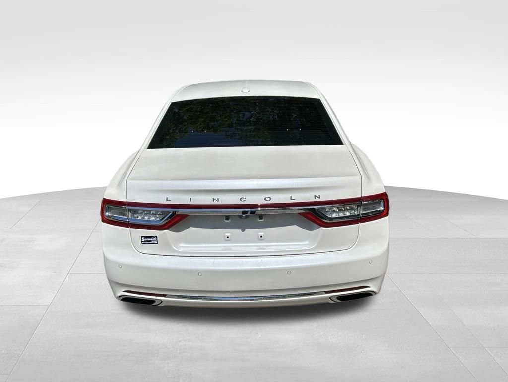 Used 2017 White Lincoln Select image 4