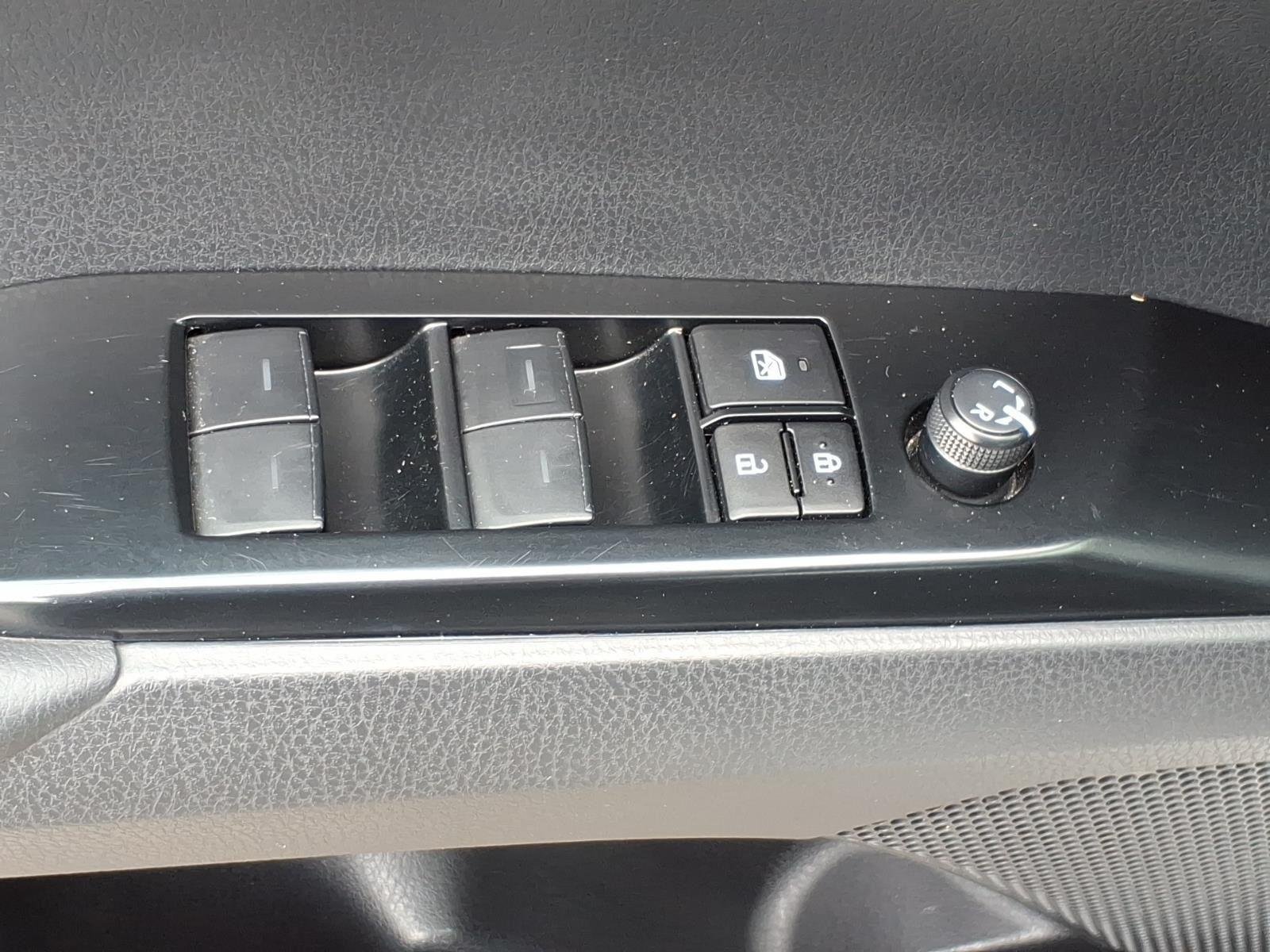 Used 2025 Ice Cap Toyota LE image 12