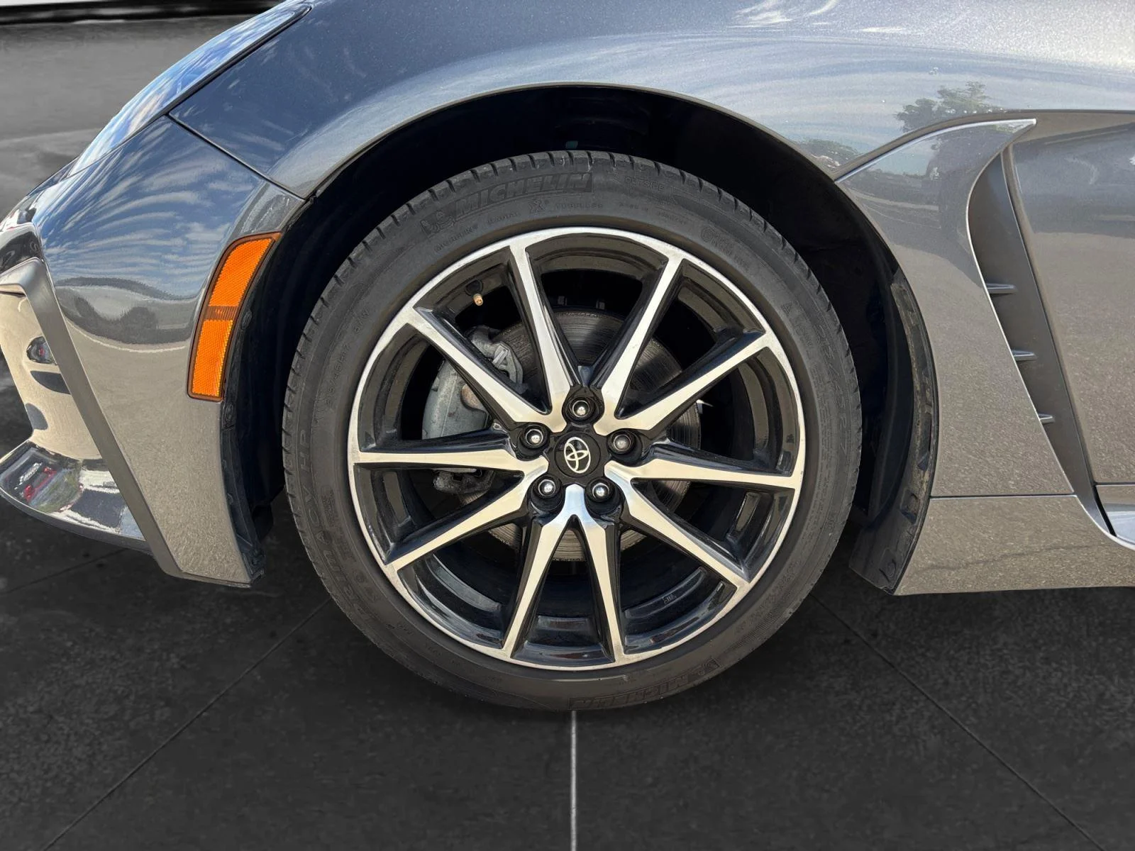 Used 2023 Pavement Toyota Base image 9