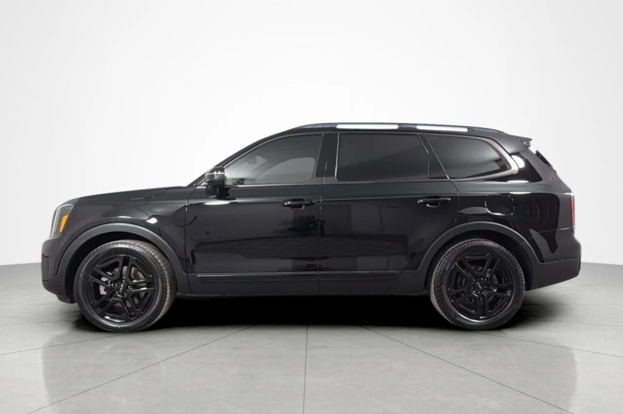 Used 2023 BLACK Kia EX X-Line image 2