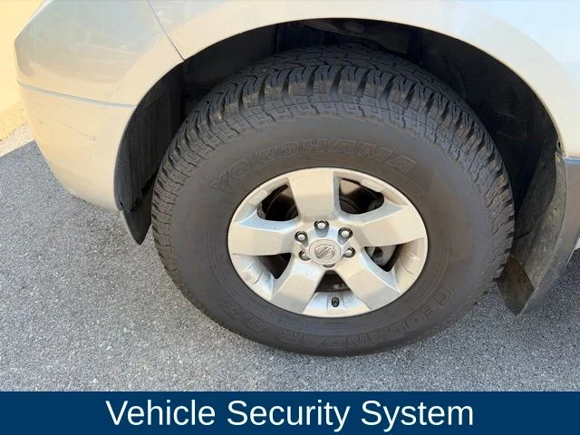 Used 2012 Silver Nissan SV image 10