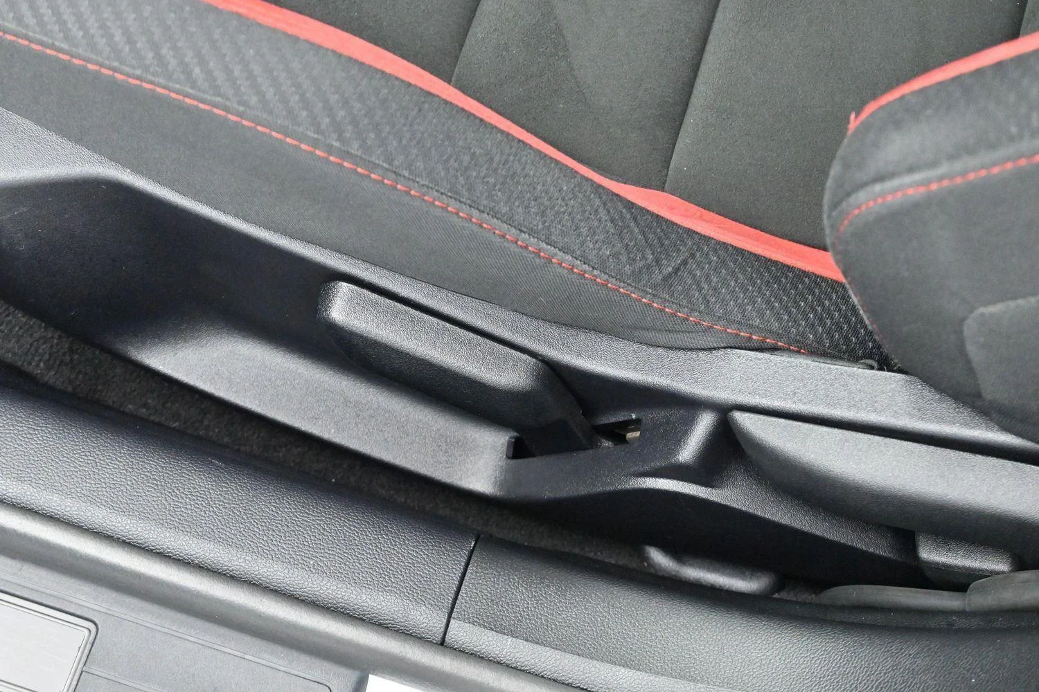Used 2019 White Ford Shelby GT350 image 17
