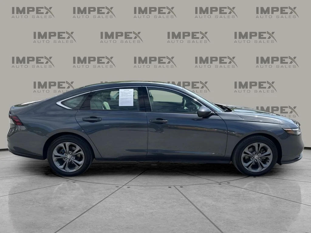 Used 2024 Gray Honda EX image 6