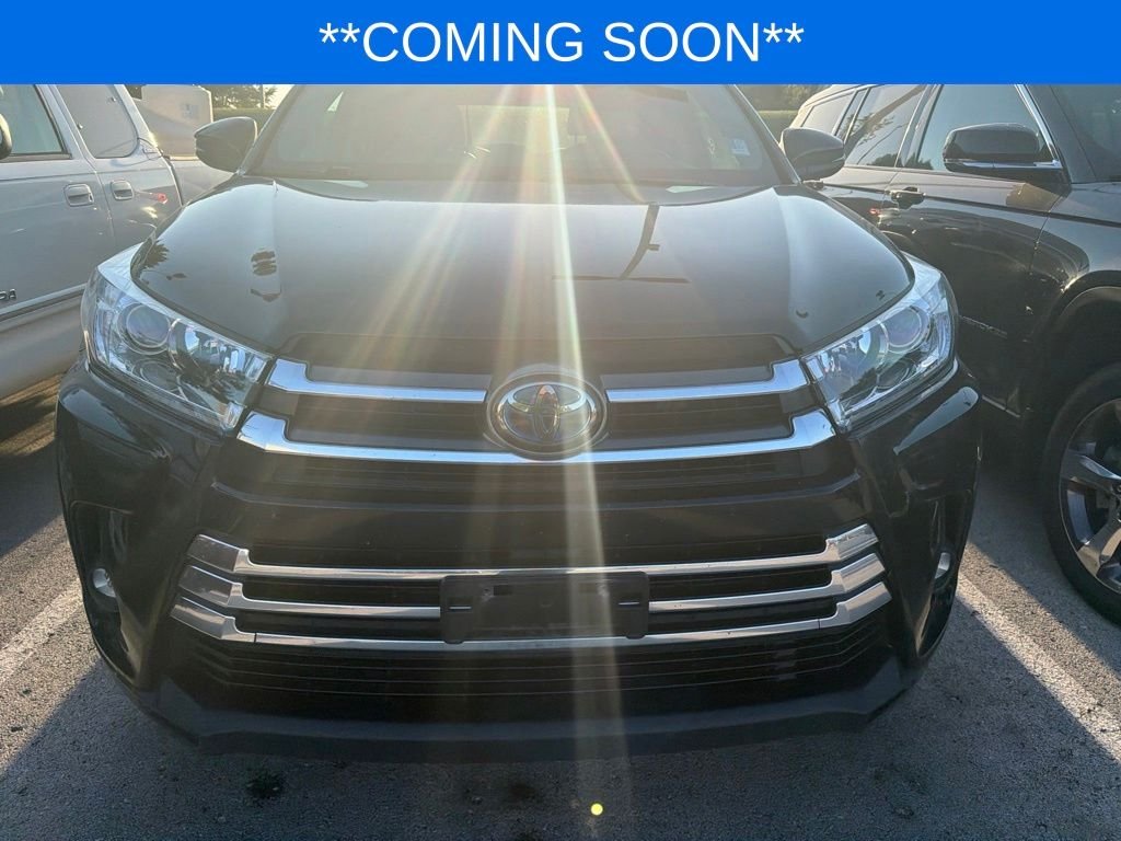 Used 2019 Black Toyota Limited image 2