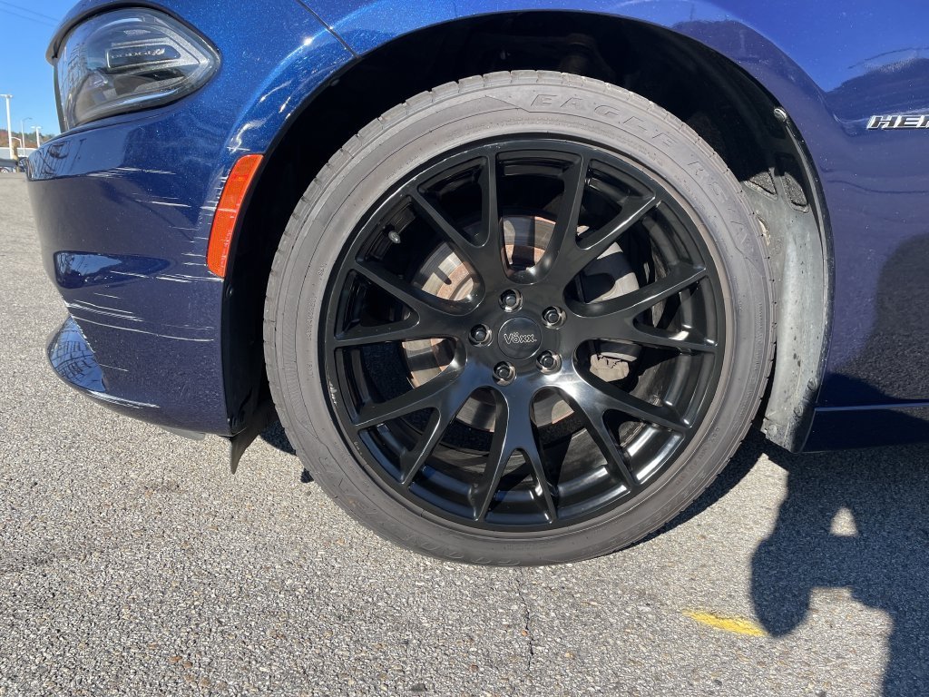 Used 2016 Blue Dodge R/T image 9