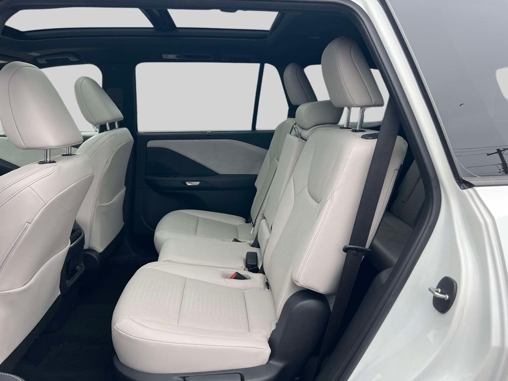 2025 Lexus TX Premium - Photo 12