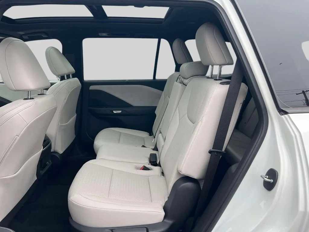 2025 Lexus TX Premium - Photo 12