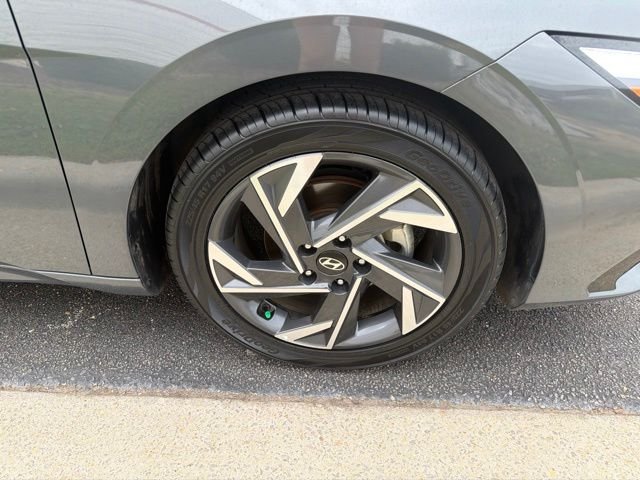 Used 2024 Gray Hyundai Limited image 11