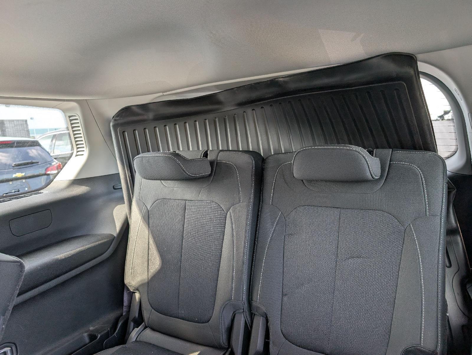 Used 2023 Diamond Black Crystal Pearlcoat Jeep Laredo image 10