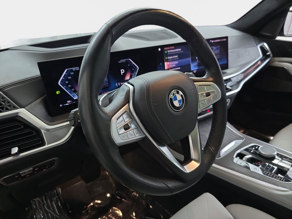 Used 2023 Skyscraper Grey Metallic BMW xDrive40i image 19