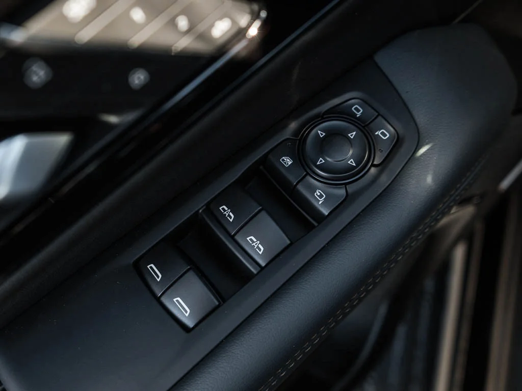 2026 GMC Yukon AT4 - Photo 18