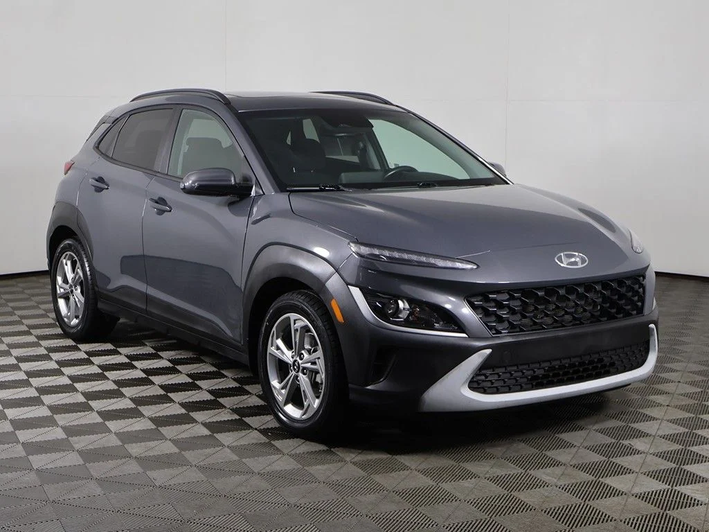 Used 2023 Hyundai Kona SEL with VIN KM8K32AB7PU060660 for sale in Cleveland Heights, OH