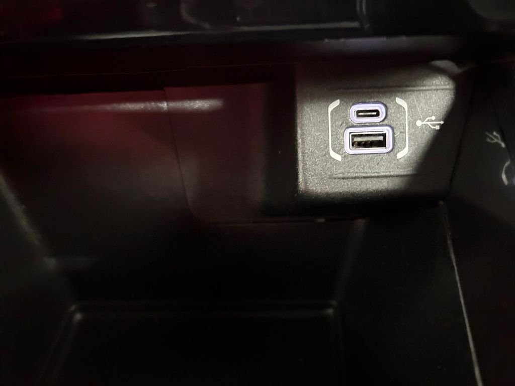 Used 2024 Blue Jeep Latitude image 30