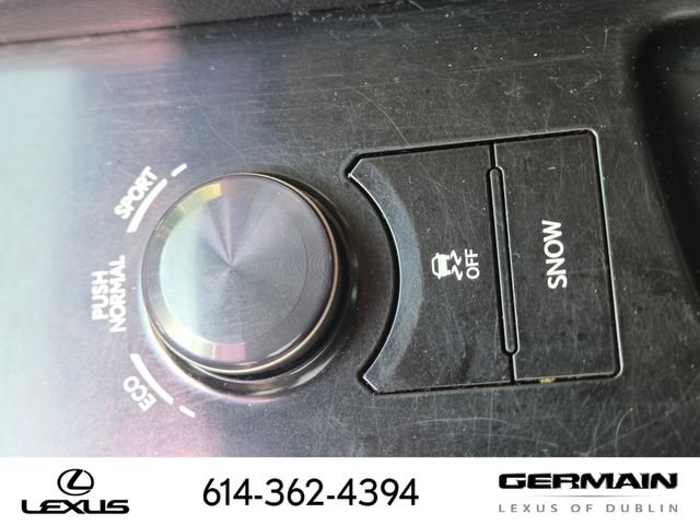 Used 2014  Lexus 250 image 26