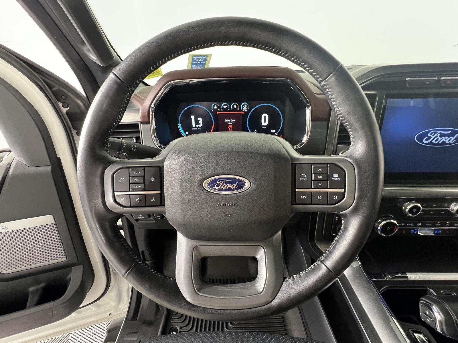 Used 2022 Star White Metallic Tri-Coat Ford LARIAT image 14