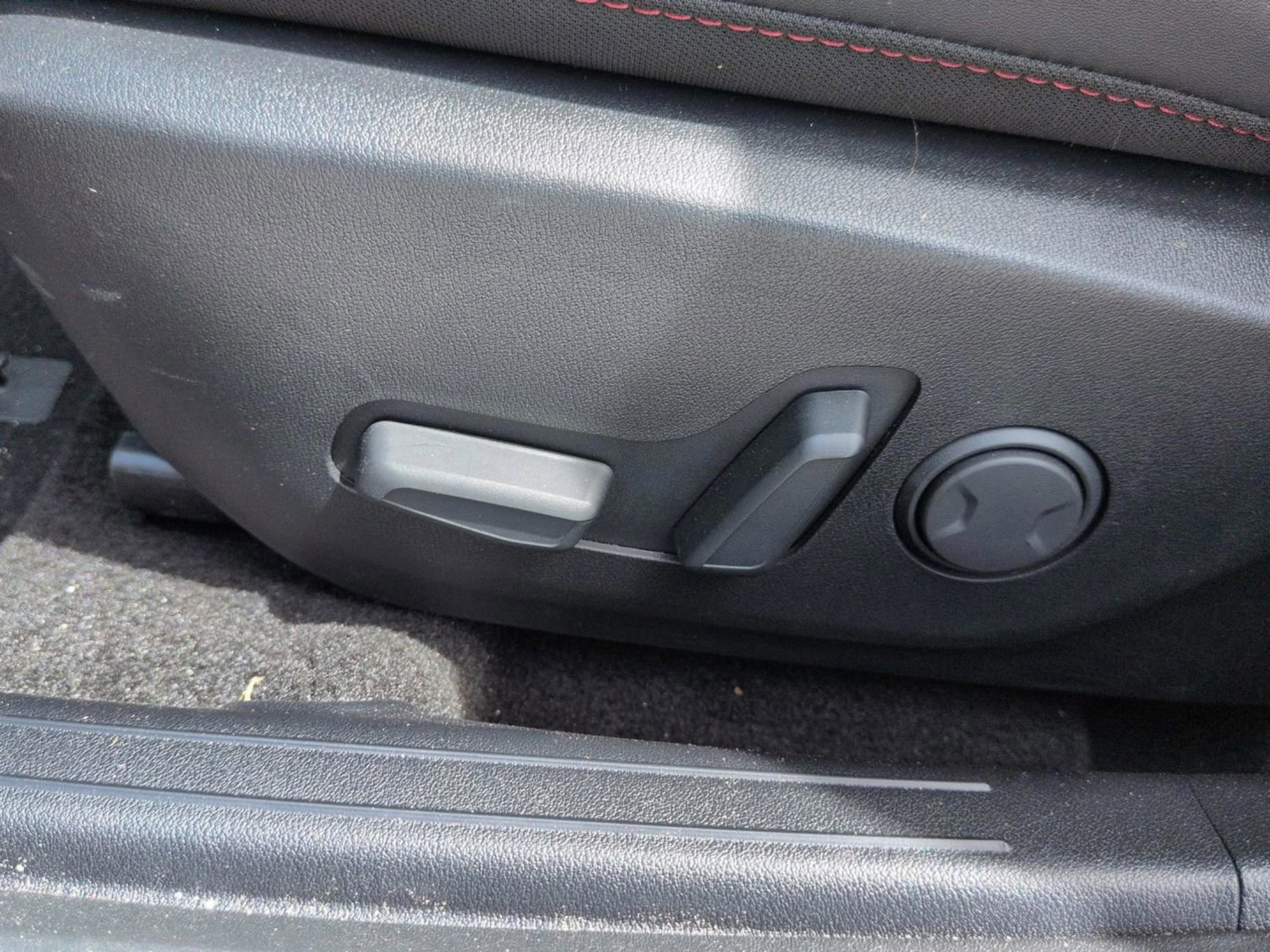 New 2026 Interstellar Gray Kia GT-Line image 16
