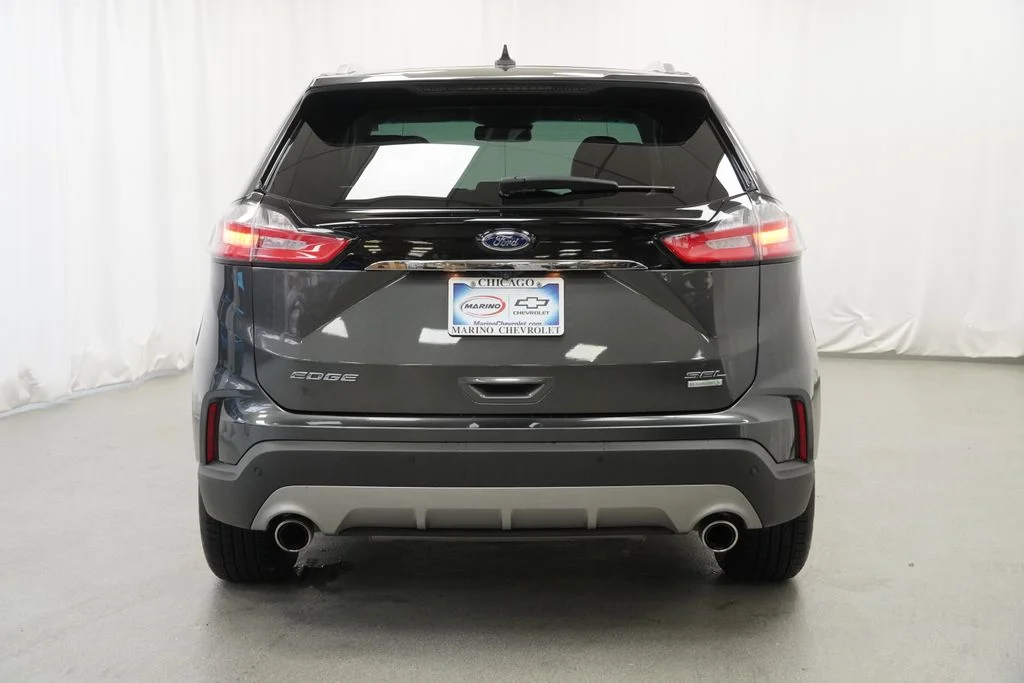 Used 2019 Gray Ford SEL image 35