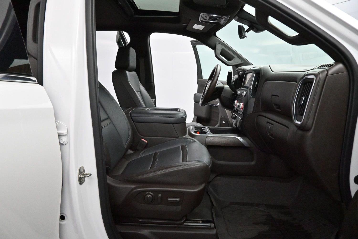 Used 2020 White Frost Tricoat GMC Denali image 32