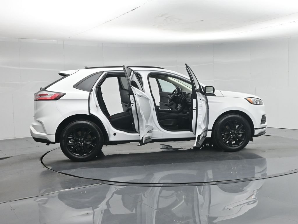 Certified Used 2022 White Ford SE image 35